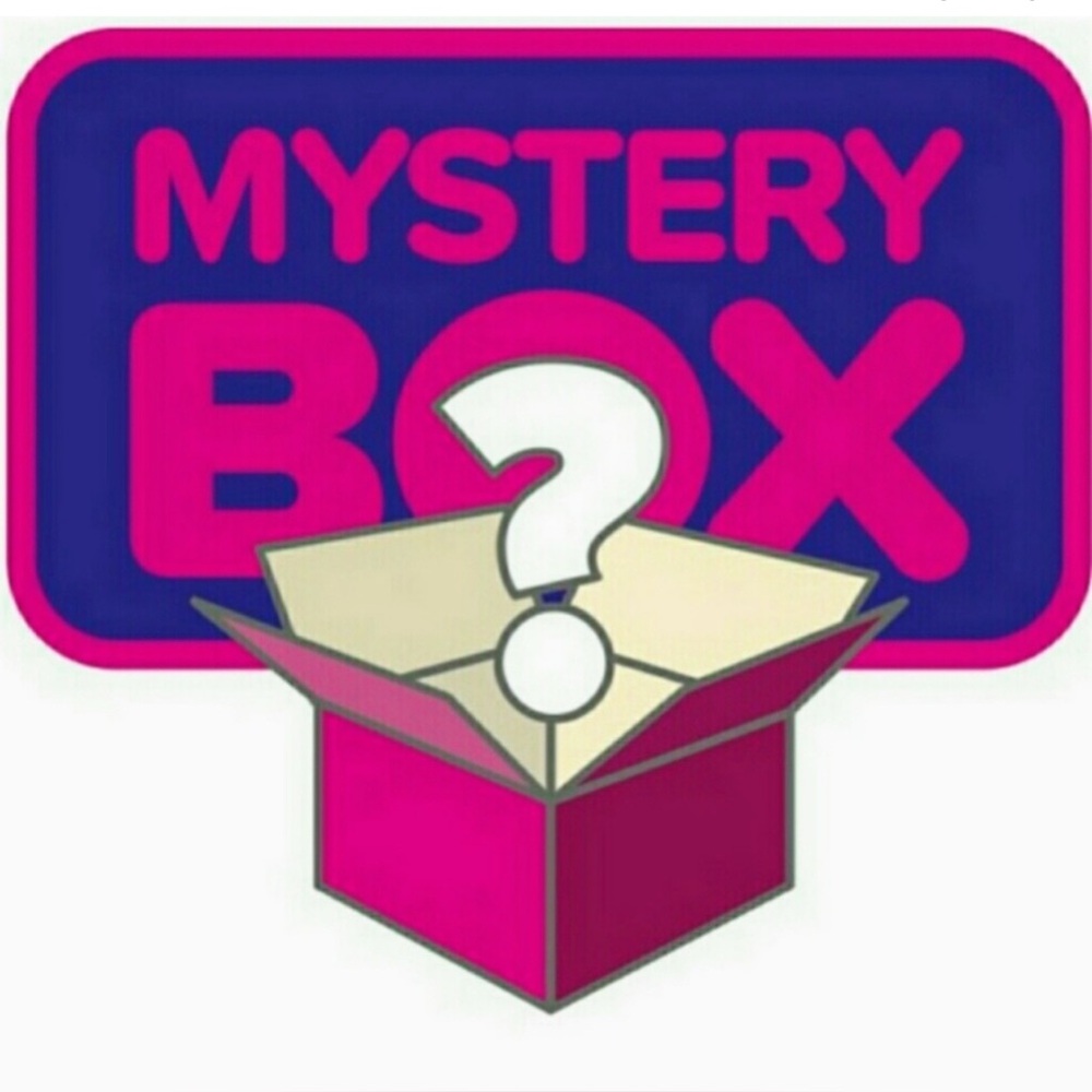 Forever 21 ladies size small mystery box of five brand new items with tags